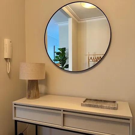 아파트 Sunny House Of Aries - Quiet & Central, Free Parking *